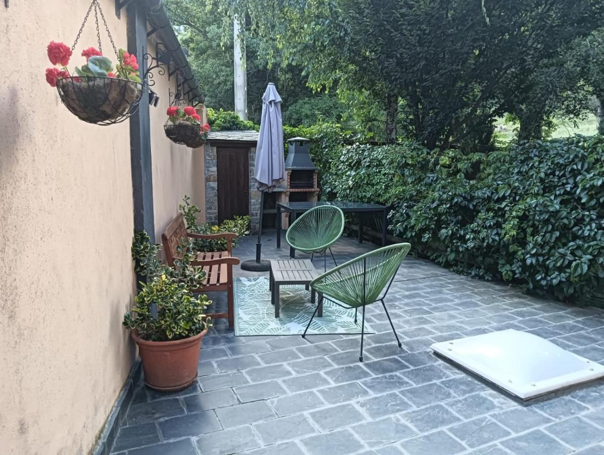 Villa Adosado Con Gran Terraza à Vilanova i la Geltrú Extérieur photo